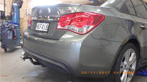 HOLDEN CRUZE SALOON 2011-2017